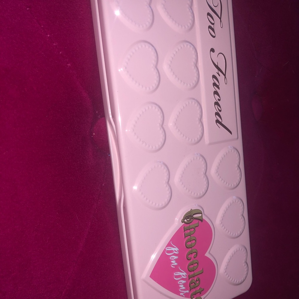 Too faced chocolate bon bons